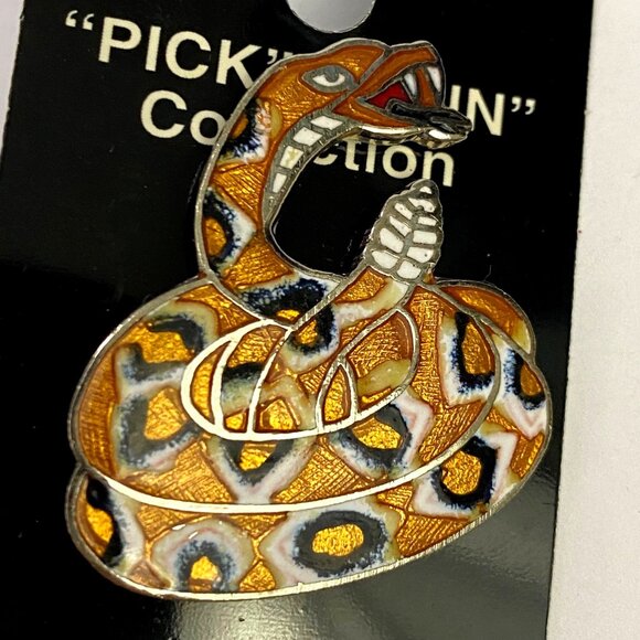 Diamondback Rattlesnake Snake Pin Lone Star Sales Western Desert Pin - Picture 1 of 6